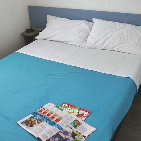 Happy Camp Mobile Homes In Camping La Vecchia Torre Gallipoli Ngoại thất bức ảnh